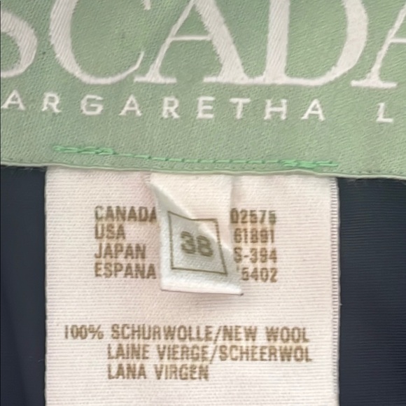 Colorful Women's Blazer with Gold Buttons Escada vintage Blazer - Picture 8 of 11